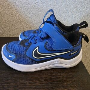 Nike Toddler Blue and Black Active Shoes